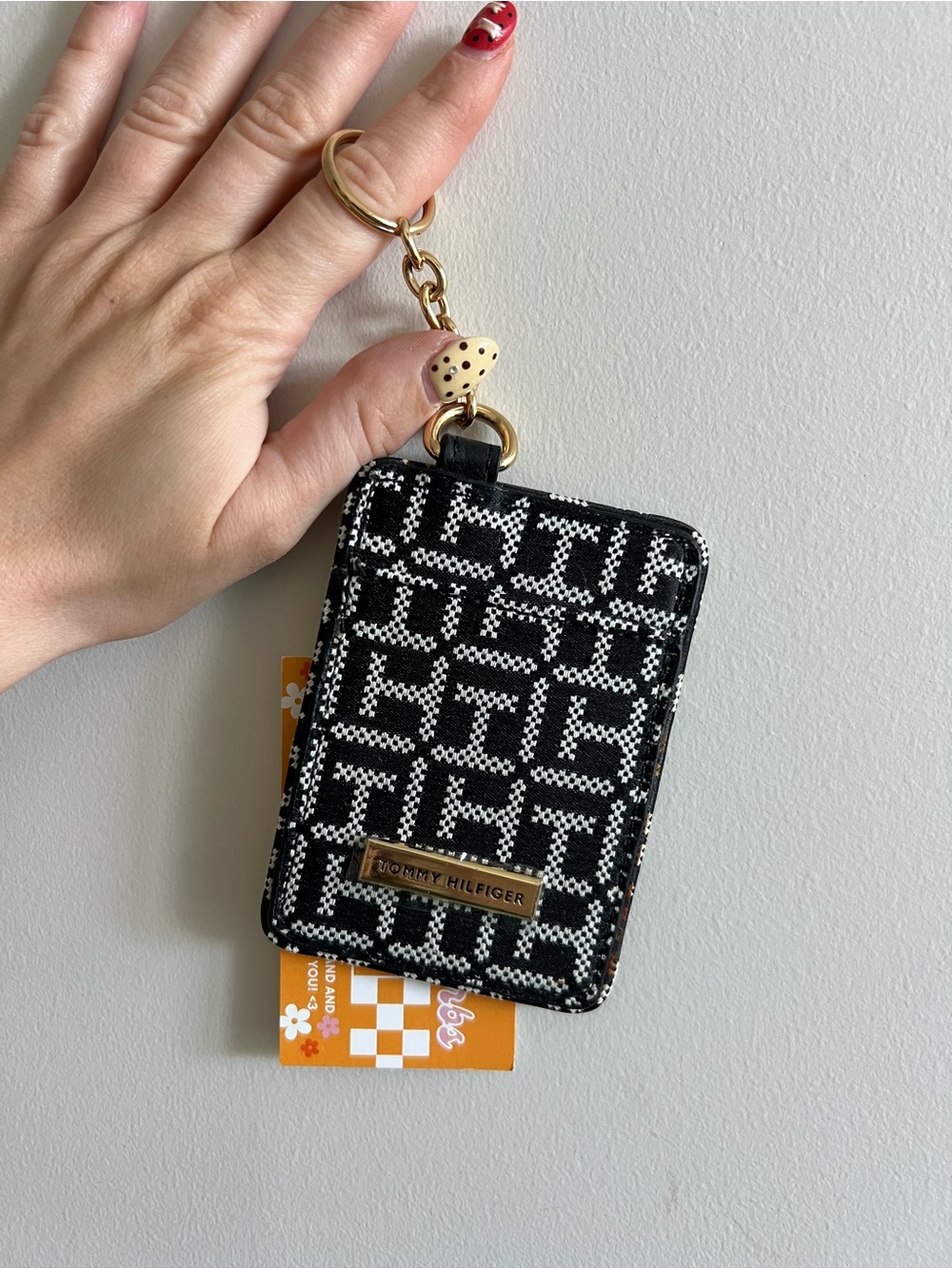 Tommy Hilfiger Black & White Monogram Card Holder Keychain - Picture 4 of 4